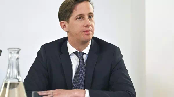 Neue Chance im April - U-Ausschuss: Alle Auskunftspersonen sagten ab