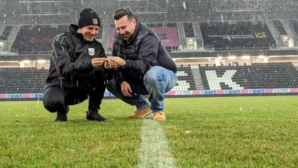 Rote Karte für Chemie - LASK weist mit Rasen Weg in eine grünere Zukunft