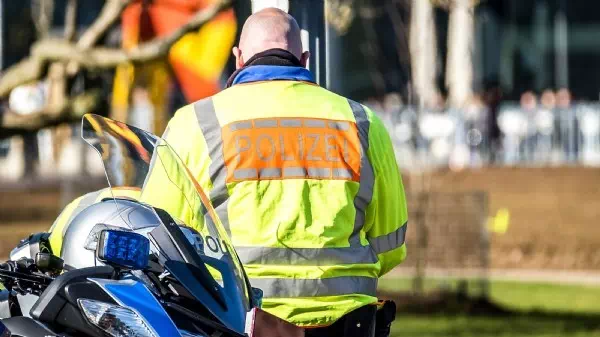 Hund einziger Zeuge - Sohn soll Vater Penis abgeschnitten haben