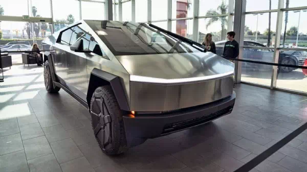 Nach TikTok-Video - Tesla muss alle Cybertrucks zurückrufen!