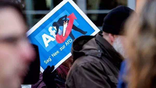 Nach Demo in Aachen - „Mordaufruf“: Ermittlungen wegen Anti-AfD-Plakat