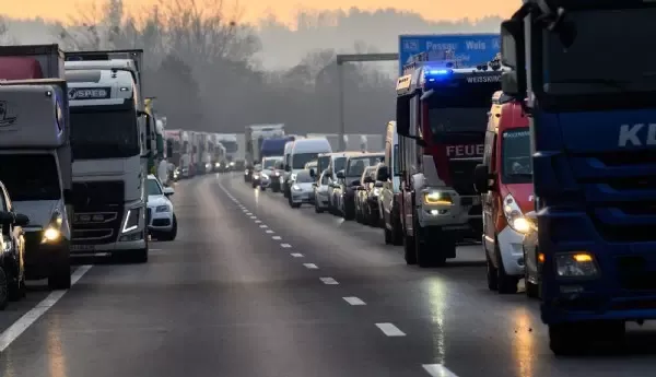 Experte klärt auf - So sehr leiden wir unter Abgasen und Straßenlärm