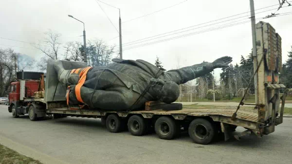 Eine Zustandsanalyse - Kommunismus: Ein rotes Gespenst geht um in Europa