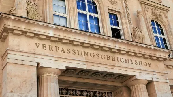 Zu U-Ausschuss der ÖVP - Akten verlangt: SPÖ und FPÖ blitzen vor VfGH ab