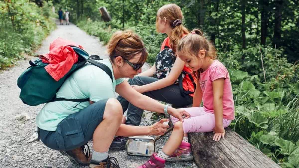 Richtig behandeln - Kleine und große Wunden: Hilfe bei Verletzungen