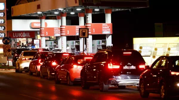 Gültig ab Dienstag - Tanken in Slowenien und Kroatien wird billiger