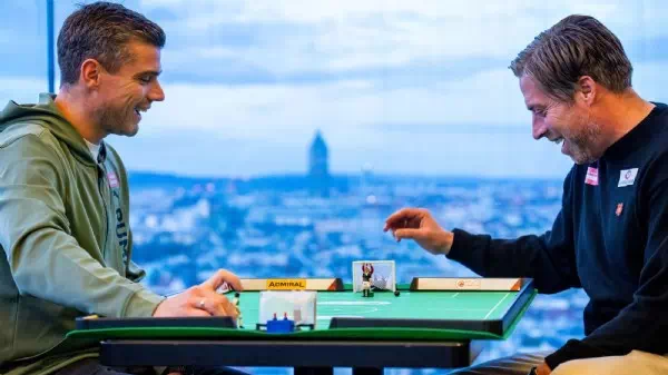 Trainer-Duell im Derby - „Für seine Farben das Herz auf dem Rasen lassen!“