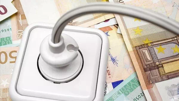 So klappt der Umstieg - Strom-Anbieter wechseln und bis zu 630 Euro sparen
