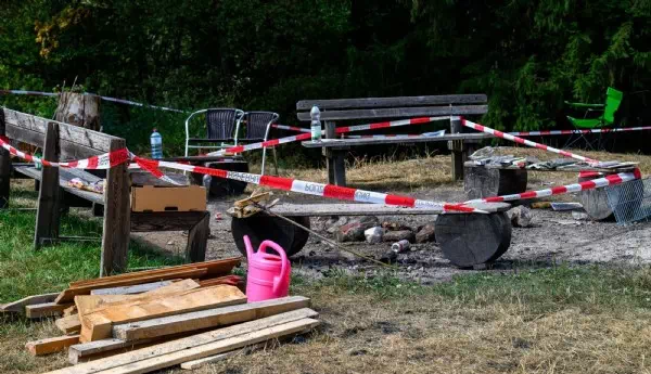 Schon zum zweiten Mal - Lagerfeuer-Explosion stellt Polizei vor Rätsel