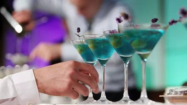 Weg vom Alkohol - Veränderung als Konstante: Bar-Kultur im Wandel?