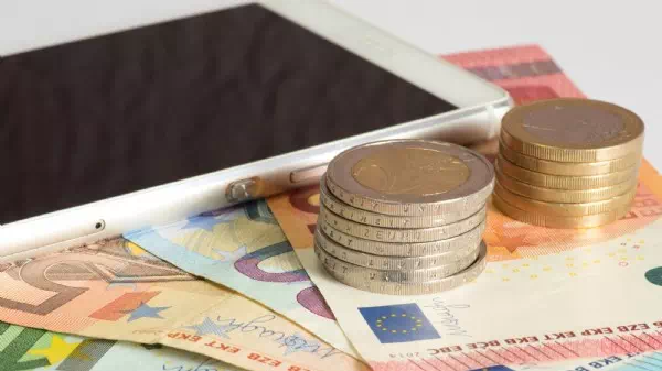 Anbieter zahlen - So holen Sie sich Geld für Servicepauschale zurück