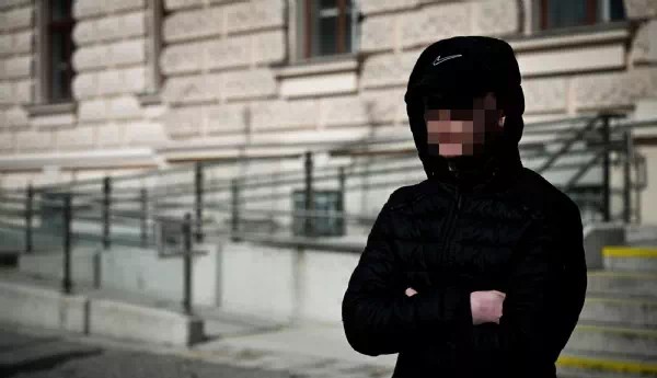 Bursche im Interview - So schnell wurde aus A. einer der „Bubi-Gangster“