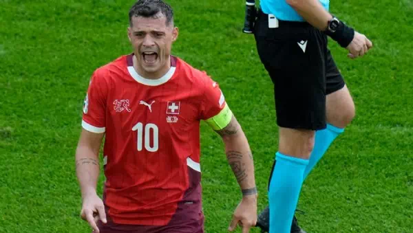 „Ich konnte nicht ...“ - Schweiz-Kapitän Xhaka spielte mit Muskelfaserriss