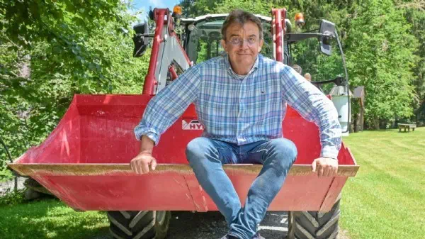 „Lebe völlig autark“ - Wie „Beachboy“ Jagerhofer auf seiner Alm lebt