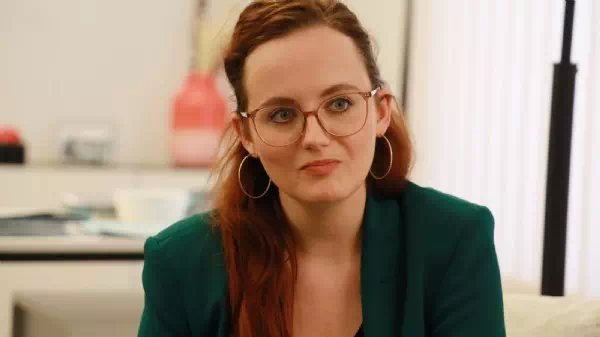 Pro Tag 41 Anzeigen!  - Sachslehner fordert „Fußfessel für Frauenschläger“