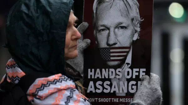Auslieferung gefordert - Anhörung ohne Ergebnis: Assange muss weiter bangen