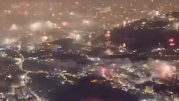 Ganze Stadt „brannte“ - Videos zeigen gewaltiges Feuerwerk in Neapel