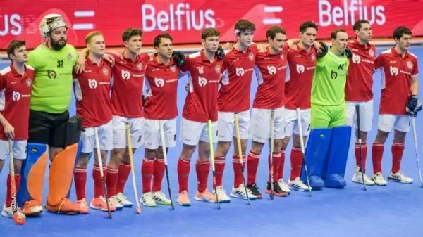 Als Titelverteidiger   - Hockey-Team startet mit zwei Siegen in Hallen-EM