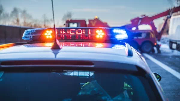 Opfer vor Crash tot - Polizei findet nach Unfall Leiche auf Rücksitz