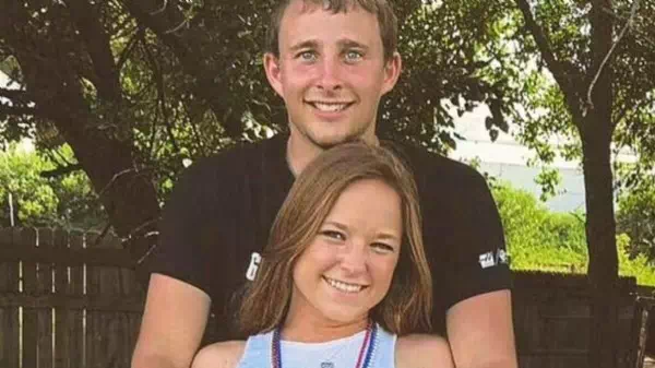 33 Jahre Haft drohen - US-Lehrerin (24) hatte Sex mit 13-jährigen Buben