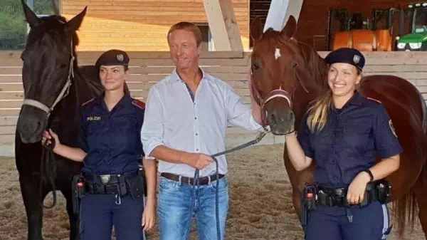 Trotz Kritik - FPÖ-Tschürtz hält weiter an Polizeipferden fest