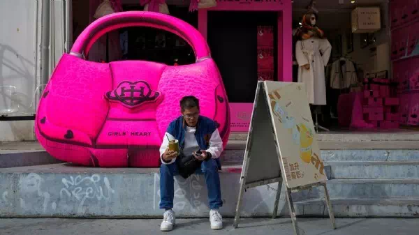 Wirtschaft schwächelt - China: Nach Rachekonsum kommt ordentlicher Dämpfer