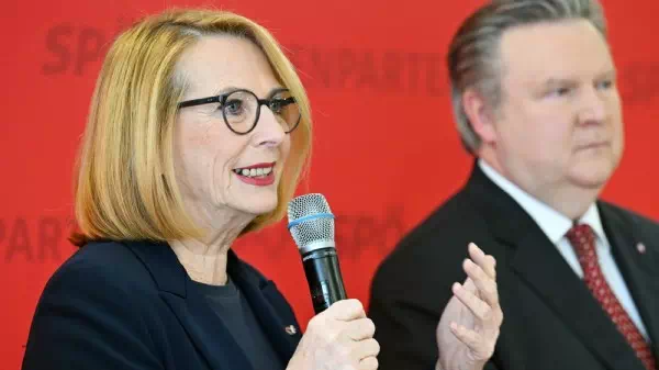 Dahinter Neueinsteiger - Bures führt die Wiener SPÖ in Nationalratswahl
