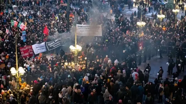 Tausende erwartet - Mehrere Demos gegen Rechtsextremismus am Freitag