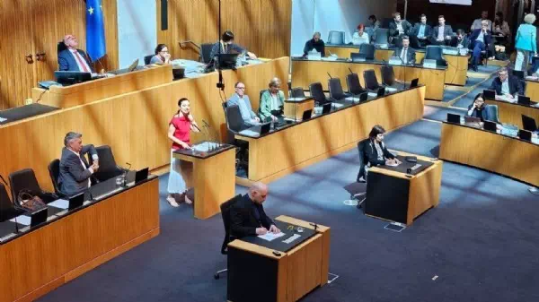 Angelobung am 24.10.  - Wer noch um einen Sitz im Nationalrat zittert