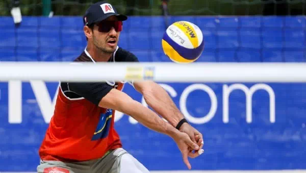 Beachvolleyball   - Ermacora fällt mit Knieverletzung Wochen aus!
