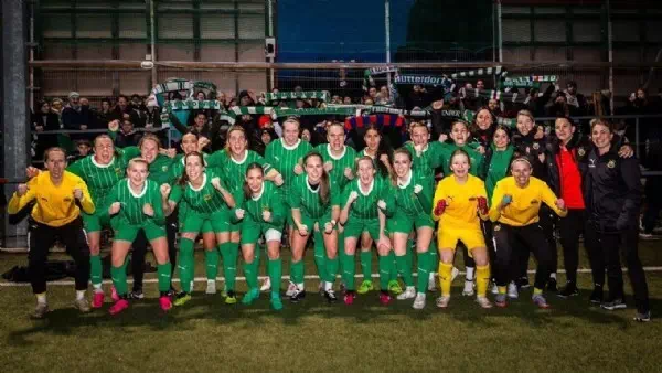Rapids Frauen - 800 Fans und Sieg sorgten für „Tränen vor Freude“