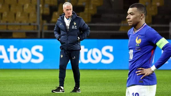 Wirbel bei Franzosen: - Mbappé-Wechsel ausgeplaudert, Ohrfeige für Trainer
