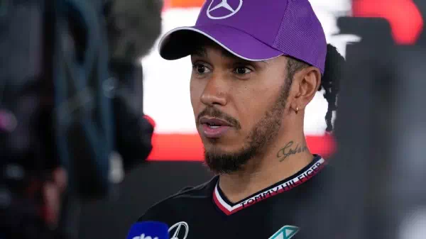 Wut-Explosion bei PK - Hamilton tobt: „Die reden doch alle nur Sch***“