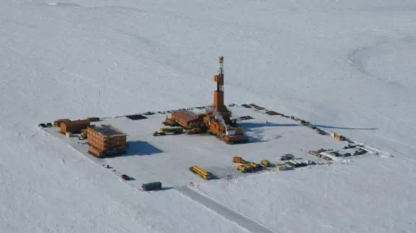 Bei rechter Kundgebung - Messer in Hals: Polizist stoppt Täter mit Schüssen