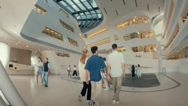 Nach Hauptversammlung - Große Personalrochaden bei Signa-Gesellschaften