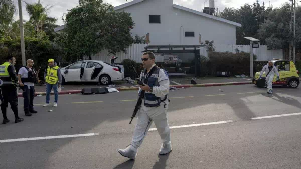 Anschlag nahe Tel Aviv - Autos rammen Passanten: Tote, Verletzte in Israel