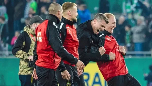 „Krone“-Kolumne - Jetzt hat Rapid-Trainer Klauß volle Rückendeckung