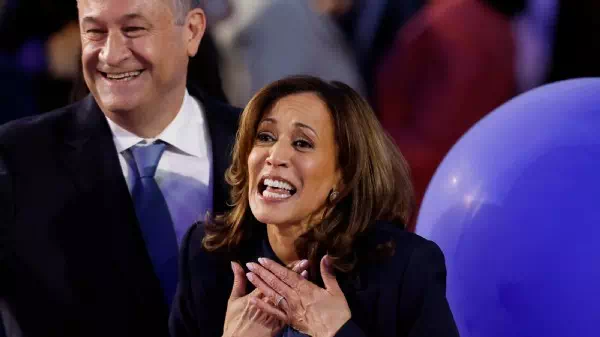 US-Wahl:  - Kamala Harris nahm Nominierung als Kandidatin an