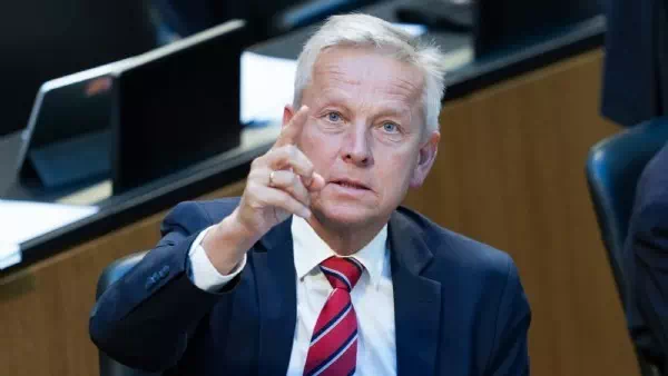 „Vollprofi mit Gespür“ - EU-Wahl: Lopatka zu ÖVP-Spitzenkandidat gekürt