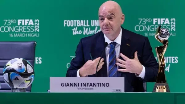 FIFA-Chef entschlossen - Infantino: „Keine Blaue Karte auf dem Top-Level“