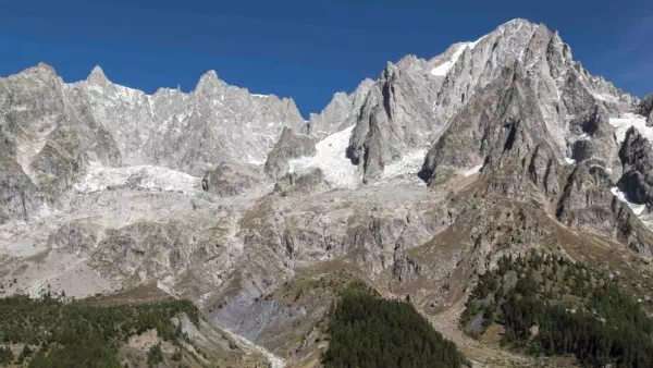 Fälle häufen sich - Bergsteiger stürzen am Mont Blanc in den Tod