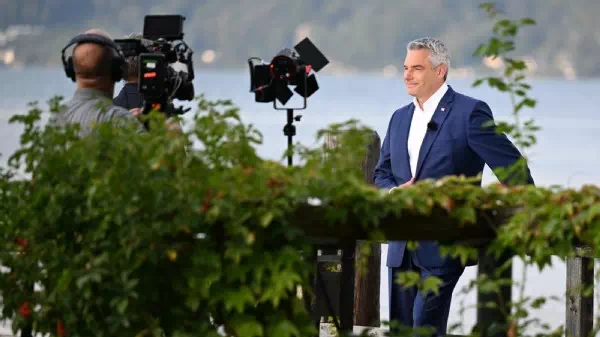 Nehammer im ORF - Der Kanzler und sein Wunderkuchen