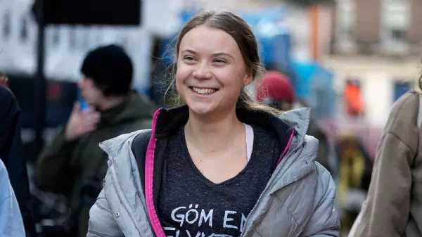 War glänzender Laune - Greta Thunberg nach Klimaprotest vor Gericht