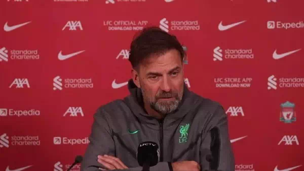 Deutliche Worte - Klopp zu Blauer Karte: „Keine fantastische Idee“