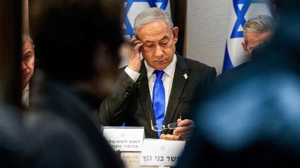 Minister springt ein - Netanyahu am Sonntag erfolgreich operiert