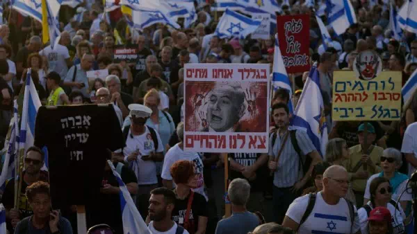 „Bisschen spät ...“ - Netanyahu will Familien toter Geiseln treffen