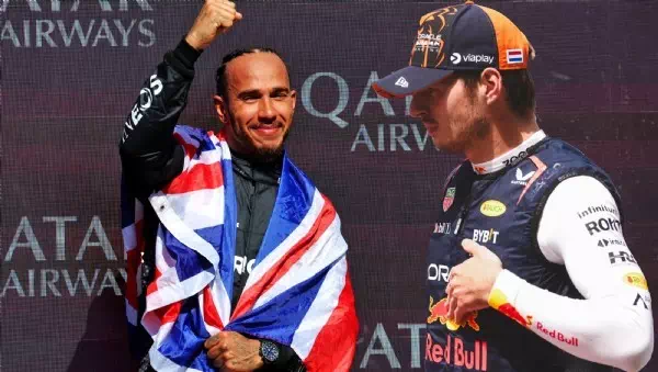 Emotionales F1-Rennen - Hamilton feiert Märchen, Verstappen schlägt Alarm
