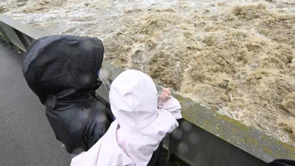 Evakuierungen per Heli - Dämme überflutet! Hier droht Jahrhunderthochwasser