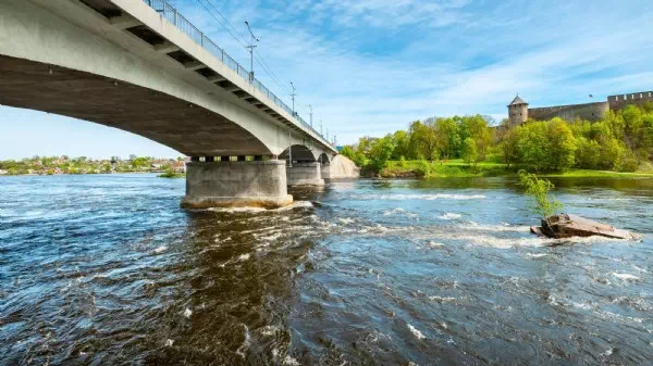 Nächste Provokation? - Russen entfernen estnische Bojen in Grenzfluss