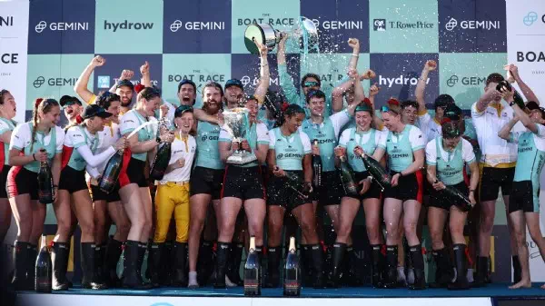 Rudern   - Cambridge schlug Oxford im Traditionsrennen!